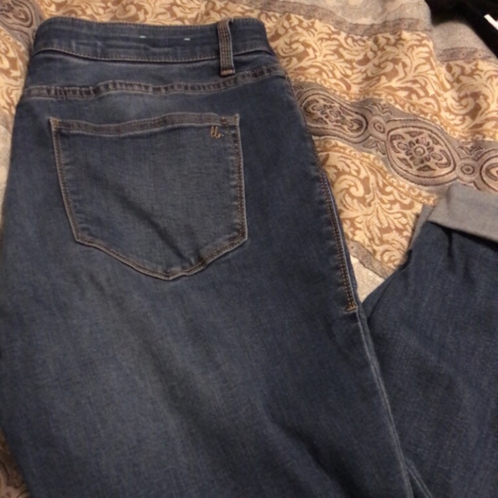 Lularoe jeans standard was not distressed size 32